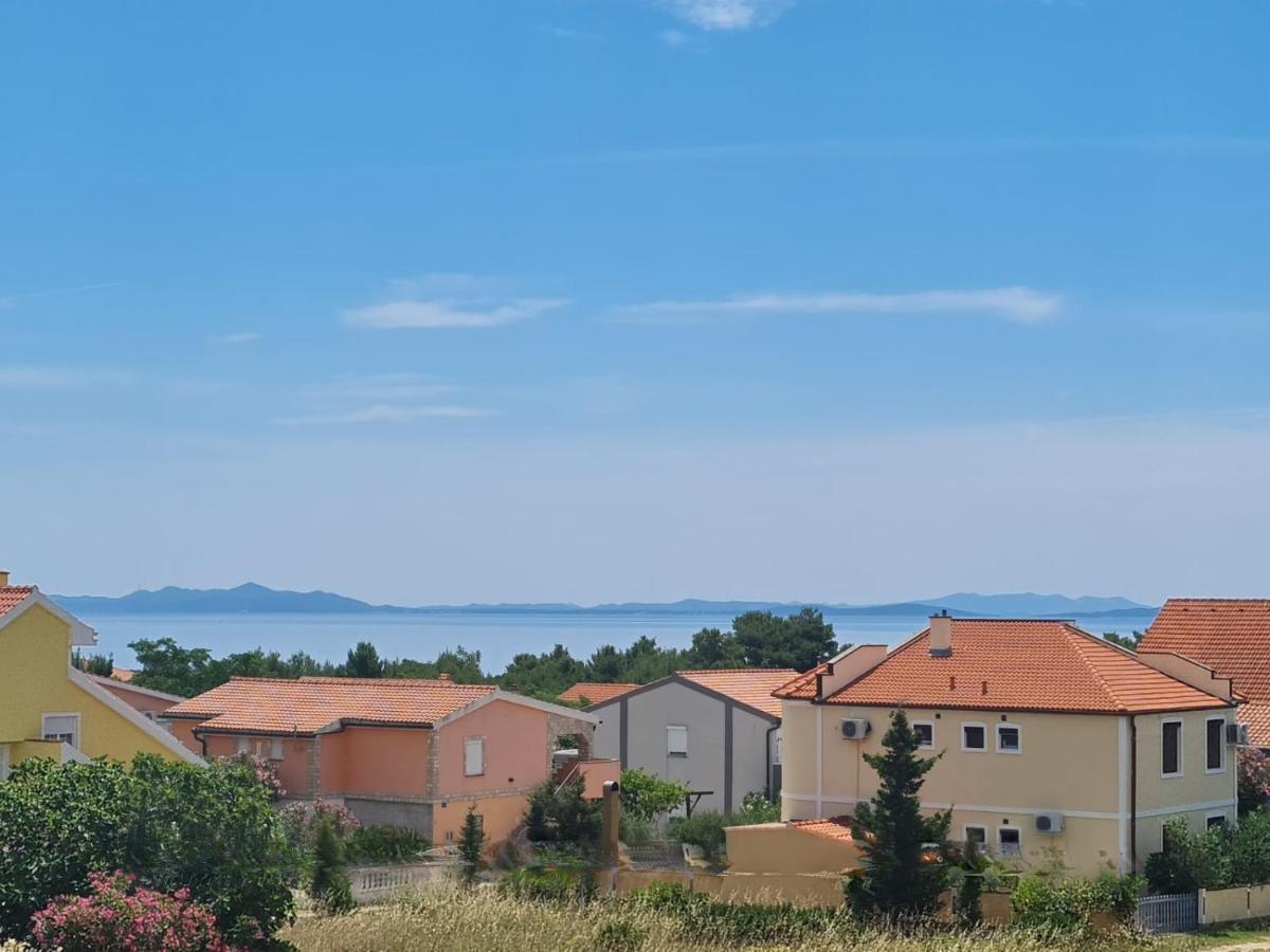 Villa Mena ヴィル エクステリア 写真